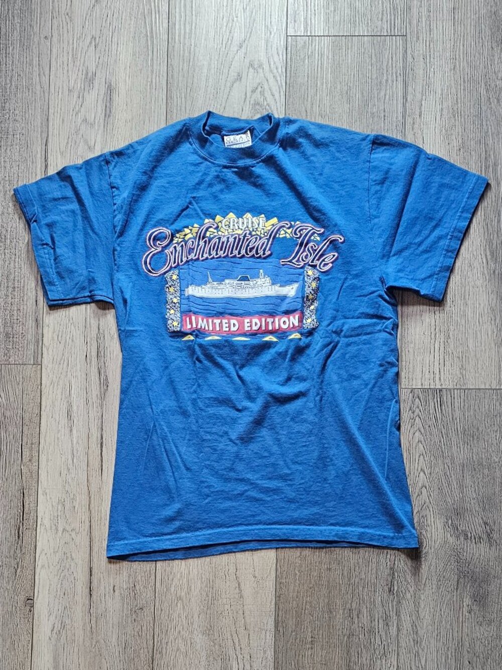 Vintage Gear For Sports Made in USA Enchanted Isle Cruise T-Shirt Size Small